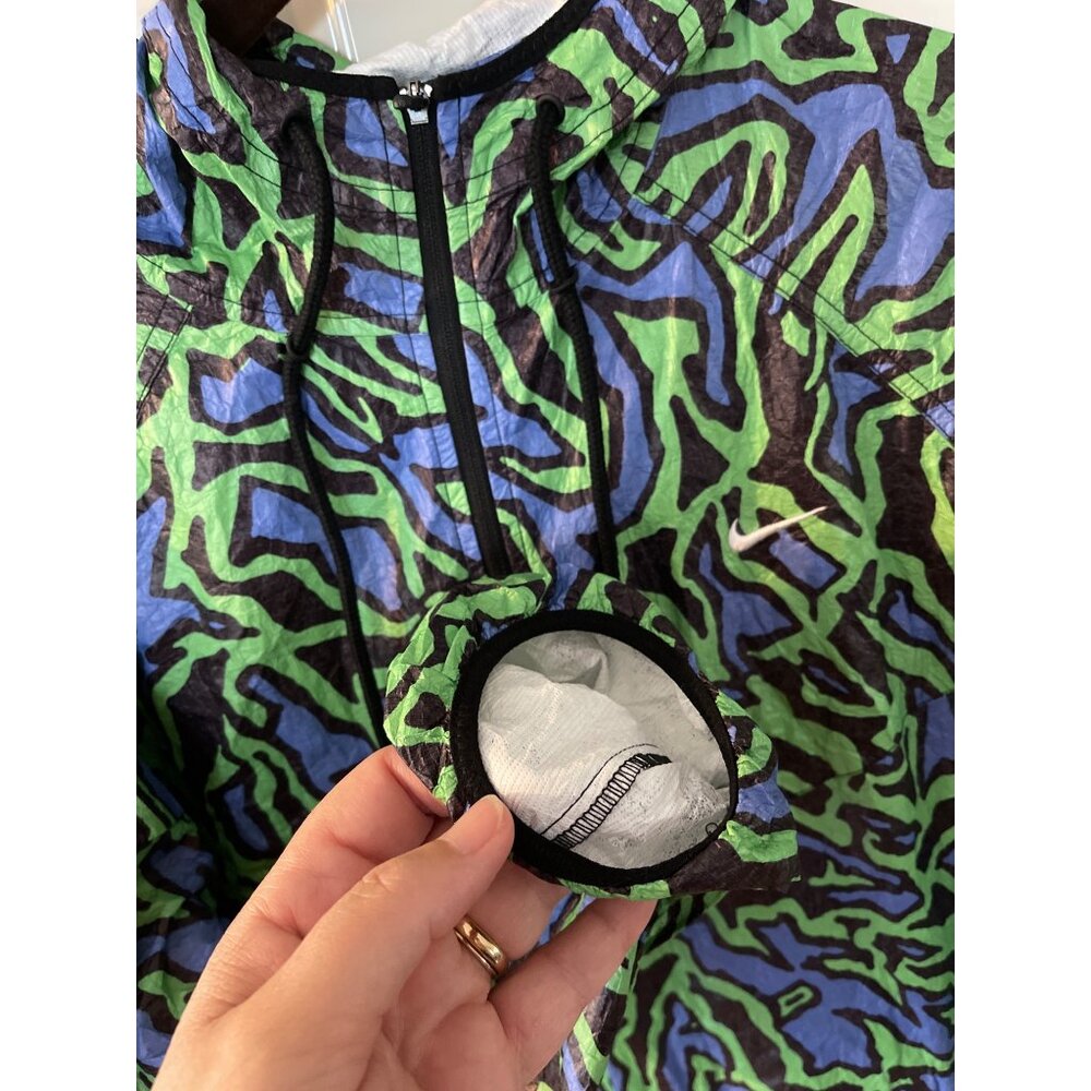 Nike Repeat Windbreaker SwooshTrax Pullover Jacket M Green Blue Abstract Print T - Picture 10 of 10